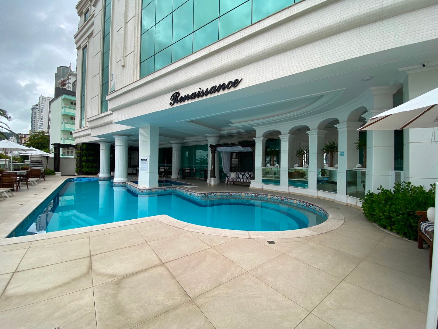 Apartamento no Edifício Renaissance à venda no centro de Balneário Camboriú — foto 37