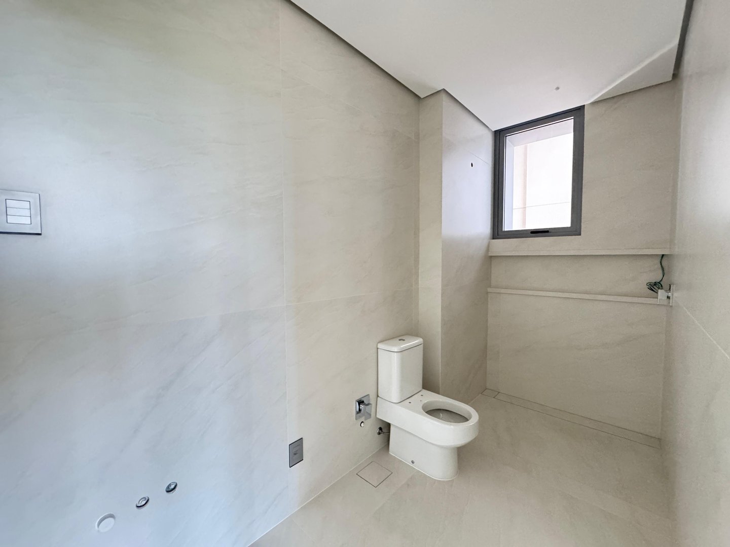 Apartamento Frente Mar no Edifício Copenhagen à venda na Barra Sul de Balneário Camboriú — foto 12