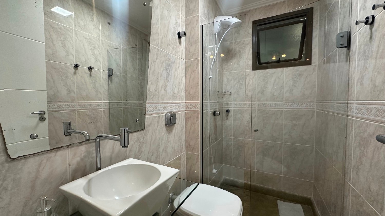 Apartamento no Edifício Atlântico Shopping à venda no centro de Balneário Camboriú — foto 24