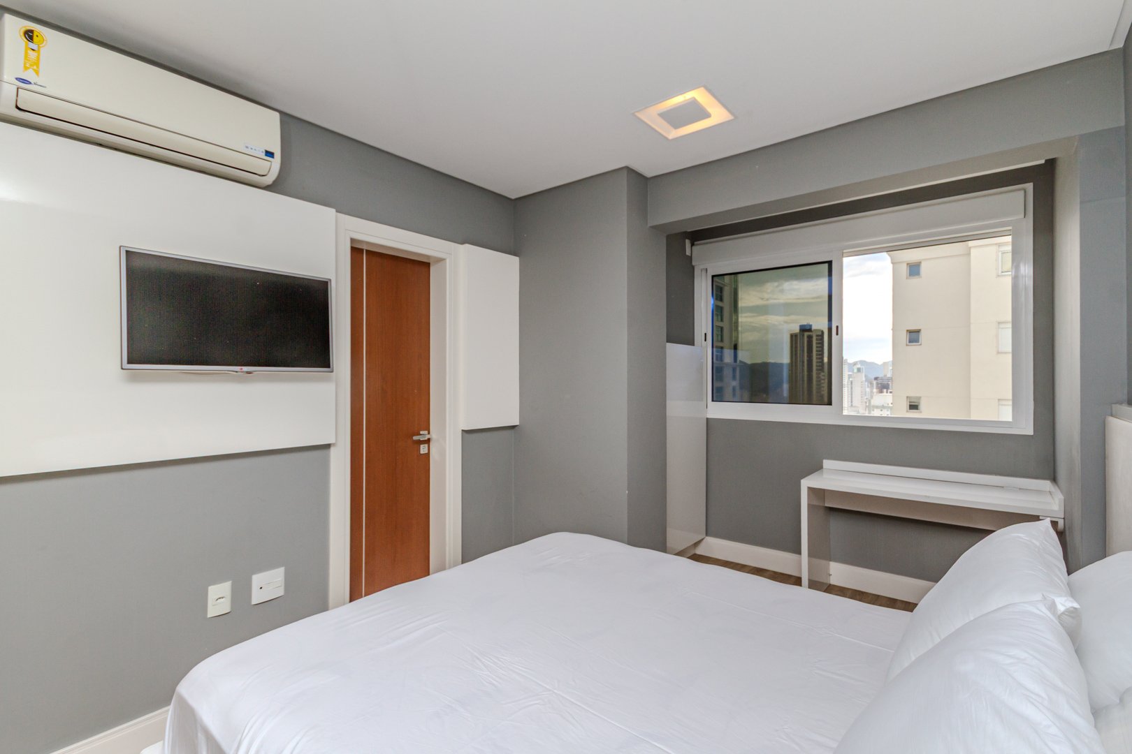Apartamento no Edifício Marina Beach Tower à venda em Barra Sul, Balneário Camboriú — foto 30