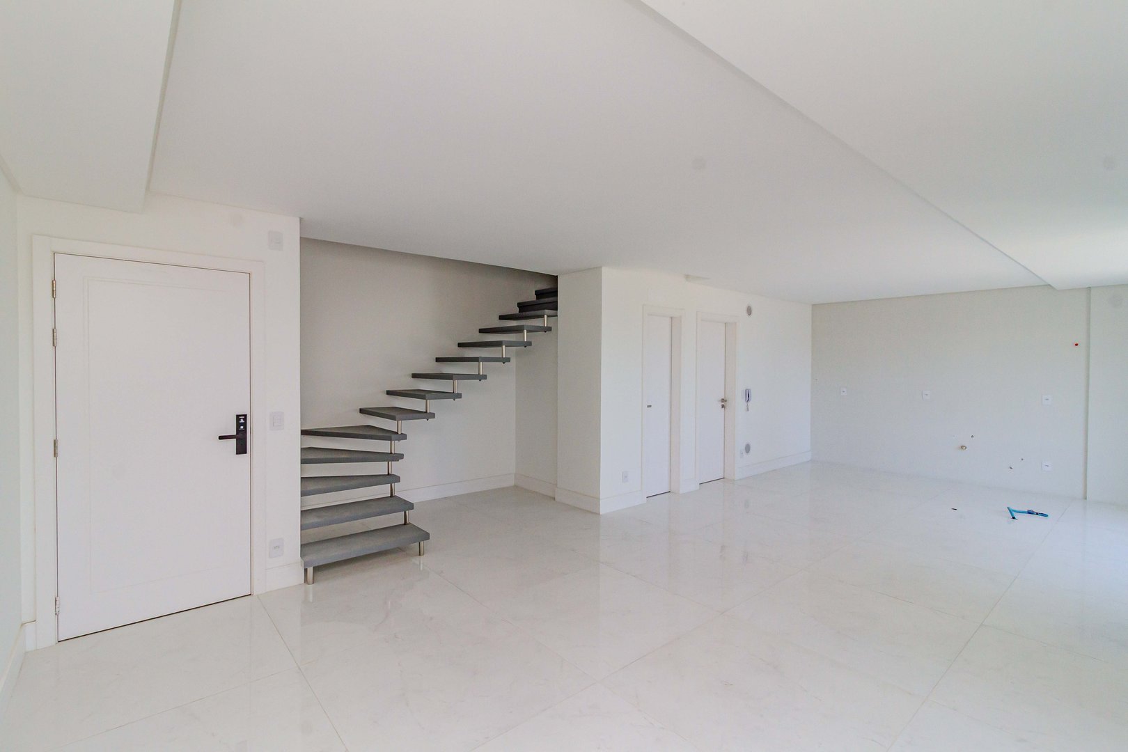 Apartamento Duplex no Edifício Brava Select à venda na Praia Brava — foto 4