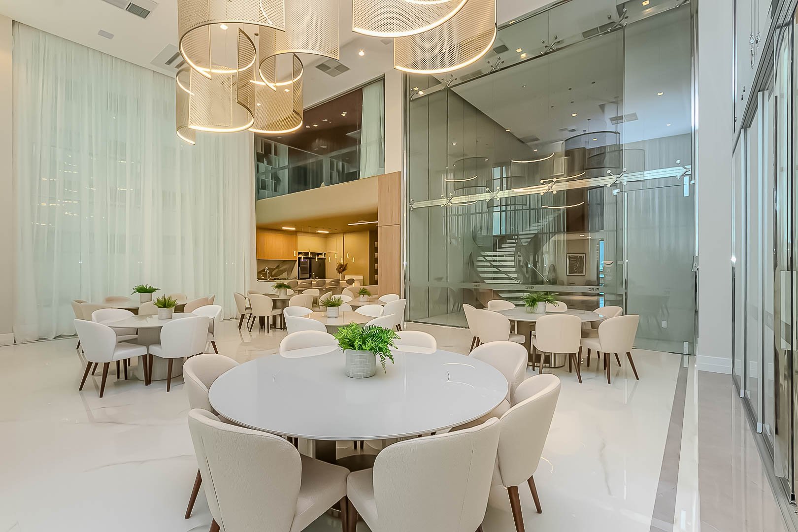 Apartamento Frente Mar no Edifício One Tower à venda no centro de Balneário Camboriú — foto 33