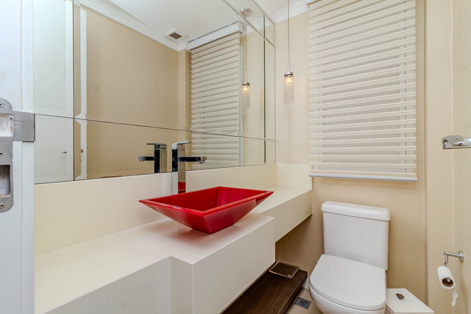 Apartamento Quadra Mar no Edifício La Madeson à venda no centro de Balneário Camboriú — foto 14