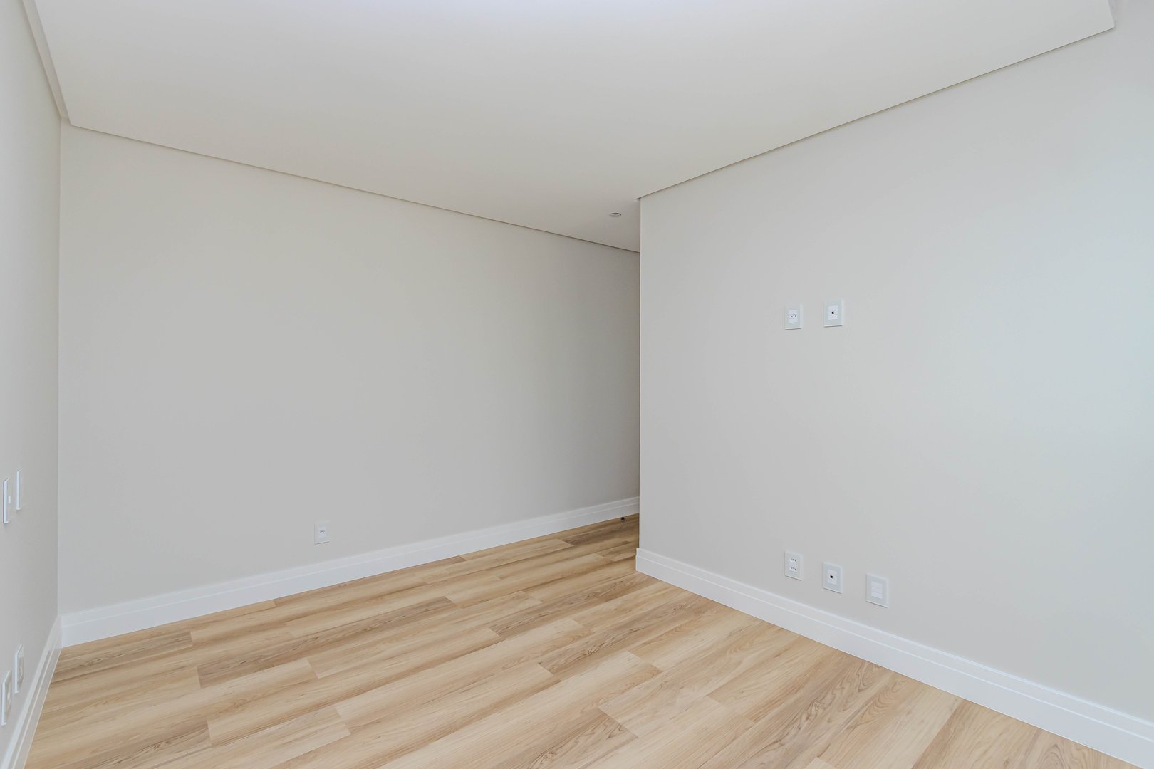 Apartamento Frente Mar no Edifício One Tower à venda no centro de Balneário Camboriú — foto 22