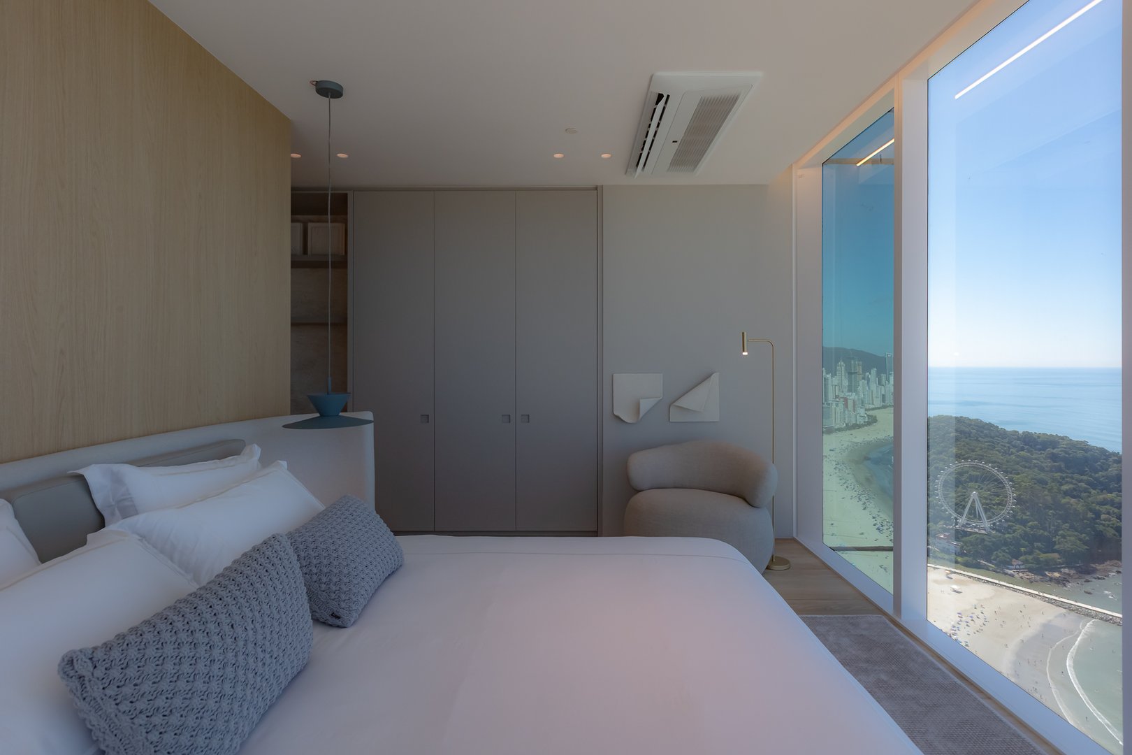 Apartamento Frente Mar no Edifício Boreal Tower à venda no centro de Balneário Camboriú — foto 25