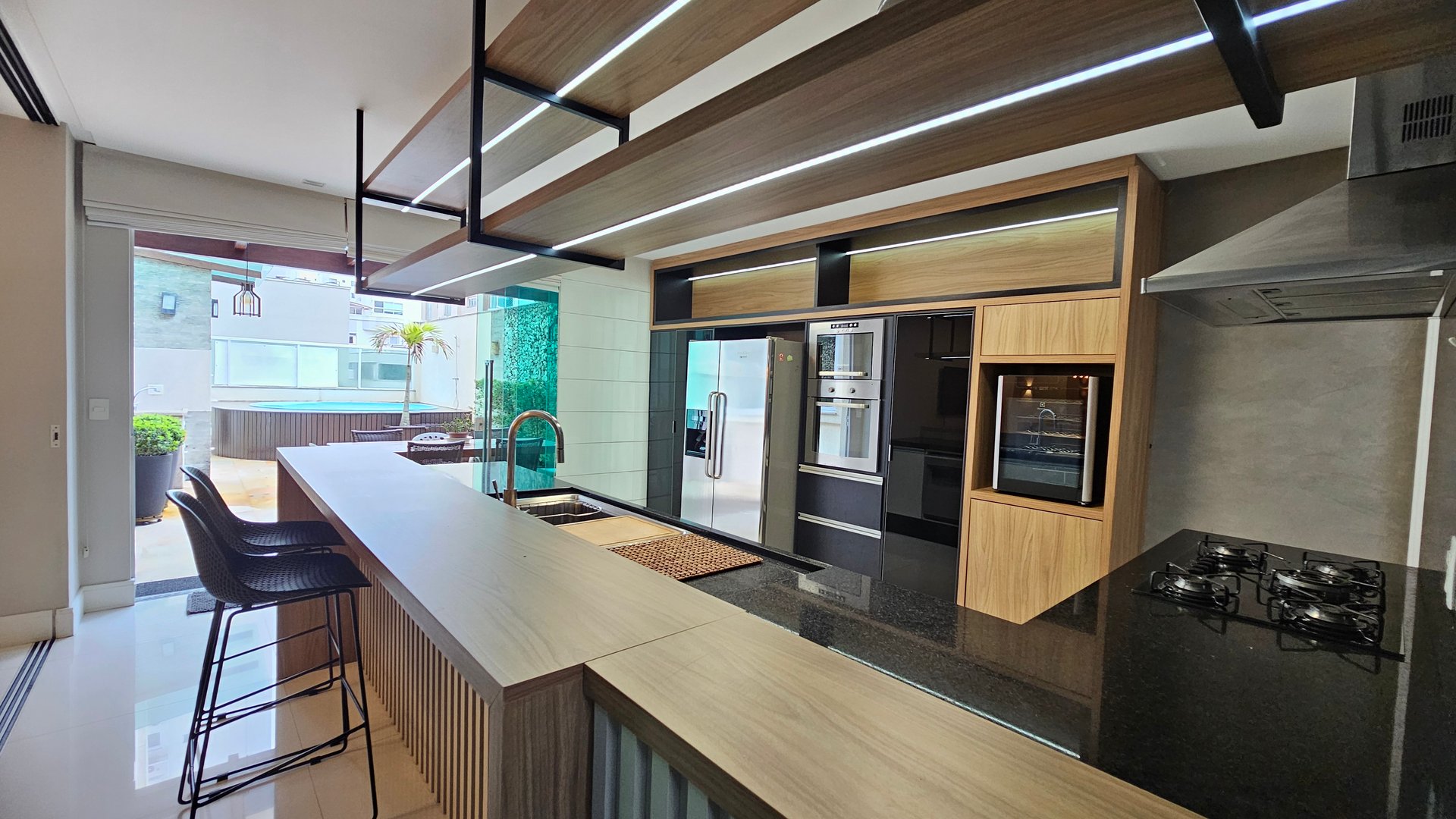 Apartamento no Edifício Chateau de Versailles à venda no centro de Balneário Camboriú — foto 9