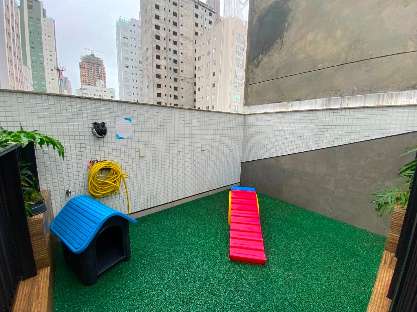 Apartamento no Edifício Porto Rotterdam à venda na Barra Sul em Balneário Camboriú — foto 19