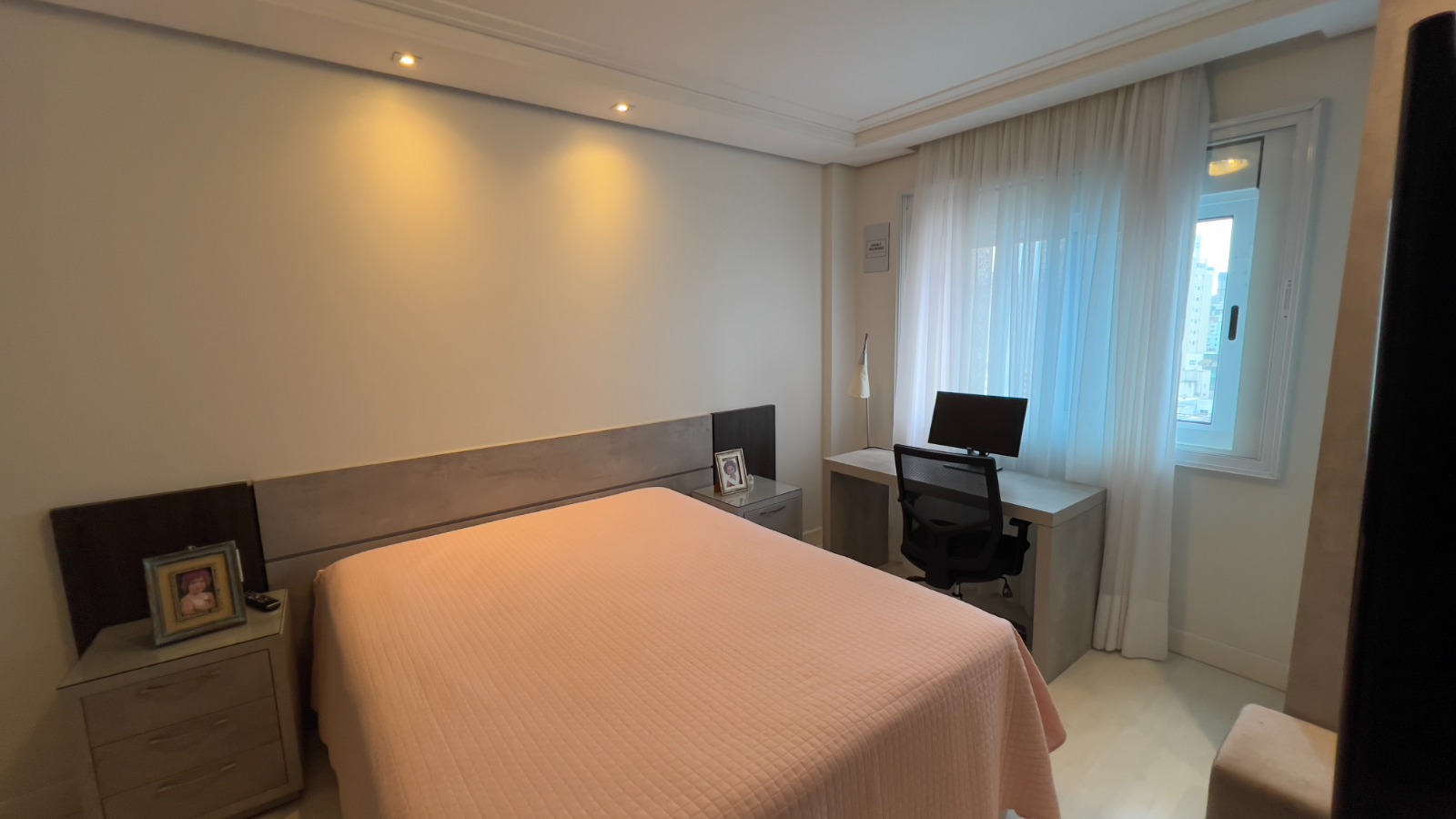 Apartamento Duplex no Edifício Vermont à venda no centro de Balneário Camboriú — foto 14