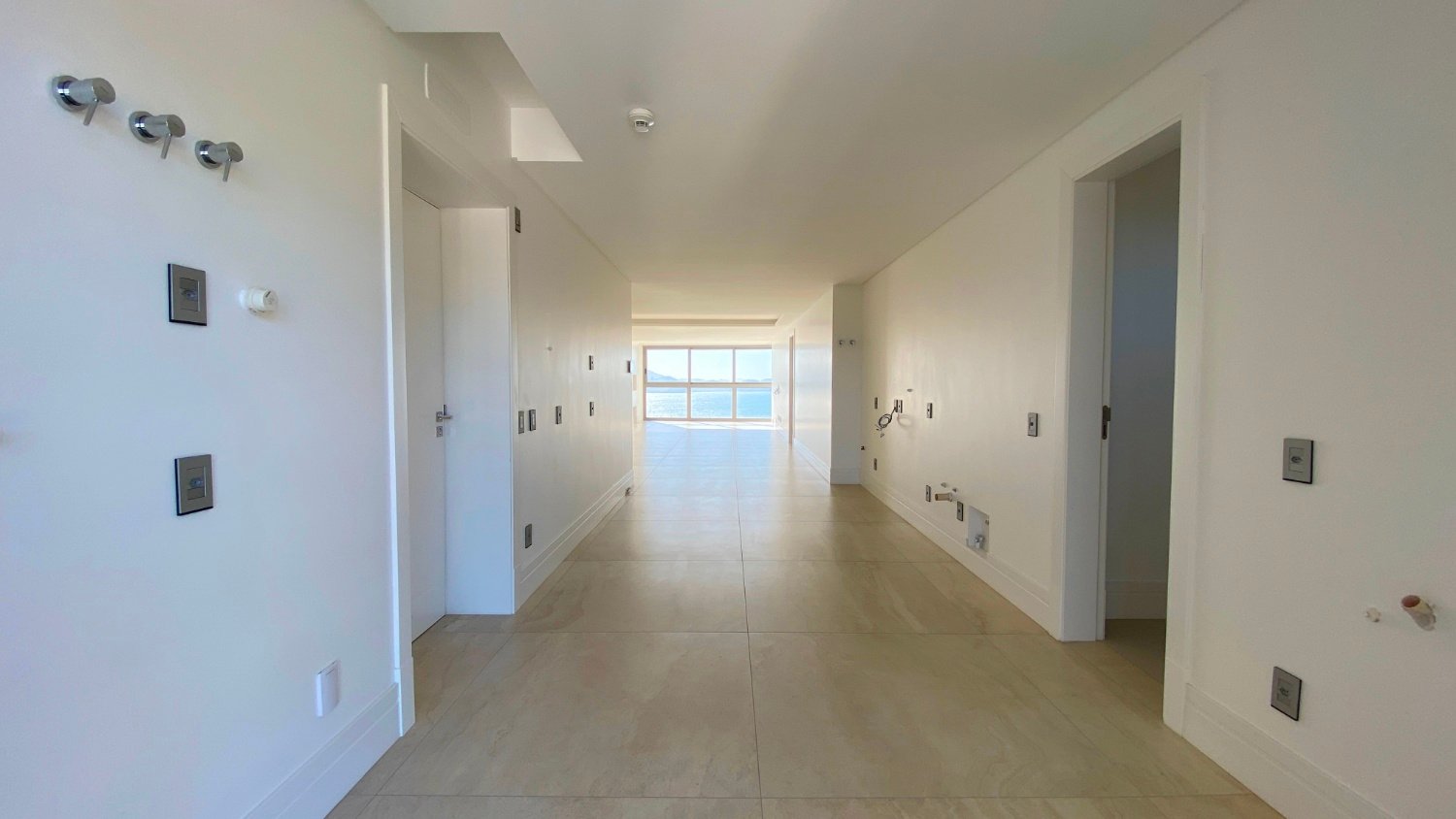 Apartamento no Edifício Pharos à venda no centro de Balneário Camboriú — foto 5