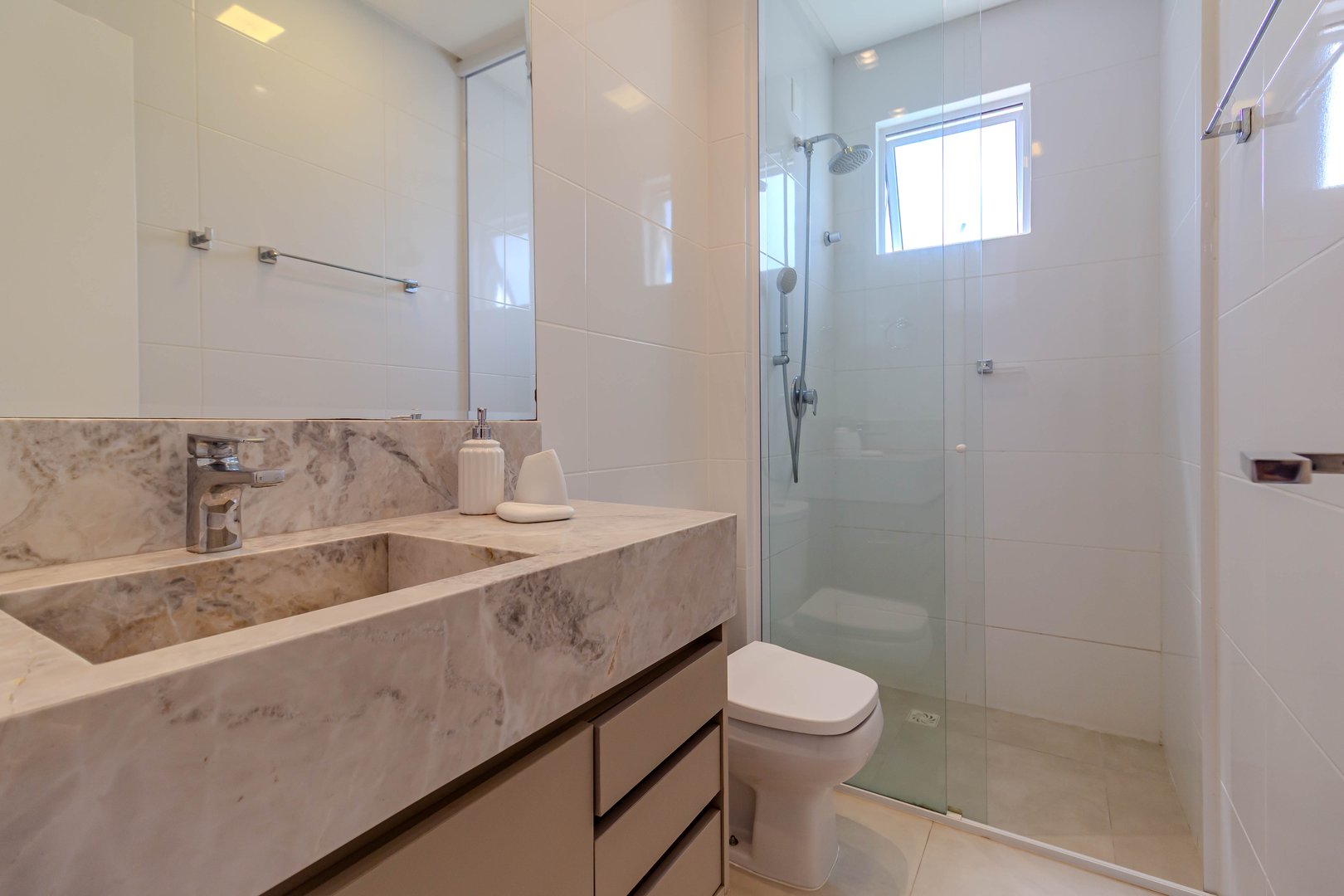 Apartamento no Edifício Montpellier Residence à venda no Pioneiros em Balneário Camboriú — foto 16