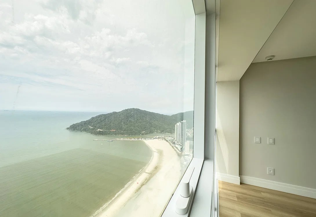 Apartamento Frente Mar no Edifício One Tower à venda no centro de Balneário Camboriú — foto 5