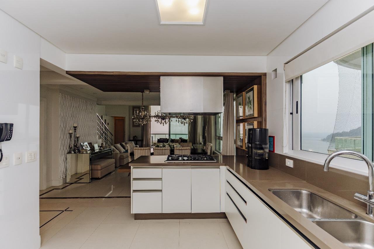 Apartamento no Edifício Renaissance à venda no centro de Balneário Camboriú — foto 11