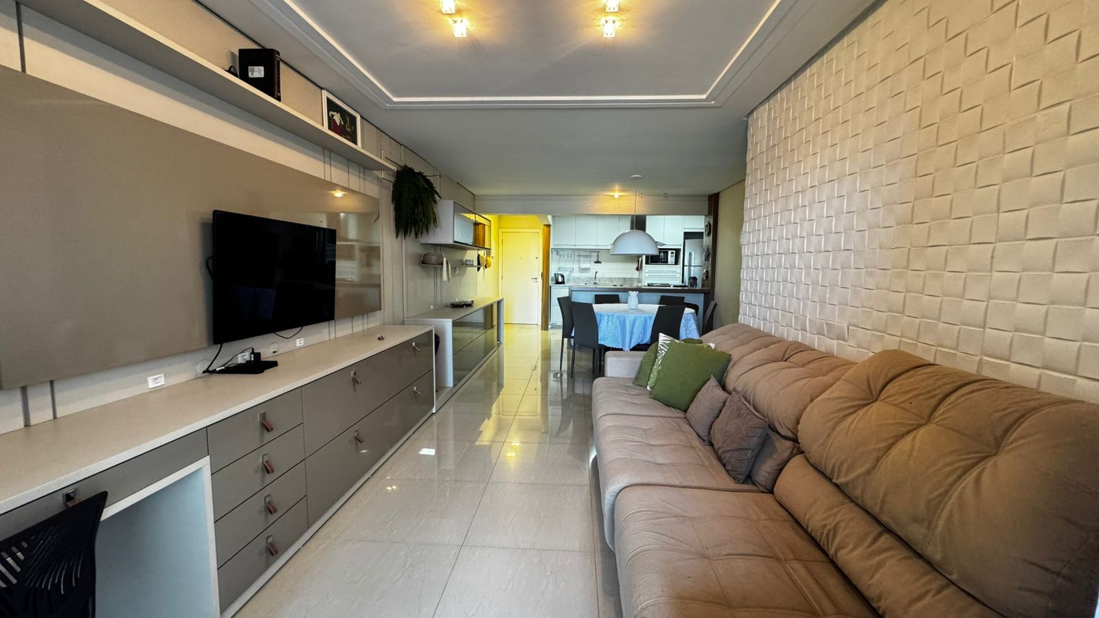 Apartamento Frente Mar no Edifício Saint Tropez à venda na Barra Sul em Balneário Camboriú — foto 3