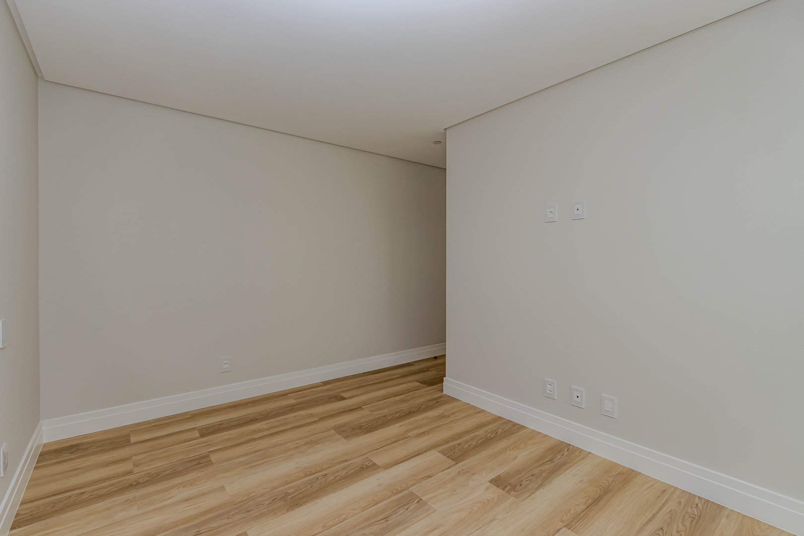 Apartamento Frente Mar no Edifício One Tower à venda no centro de Balneário Camboriú — foto 14