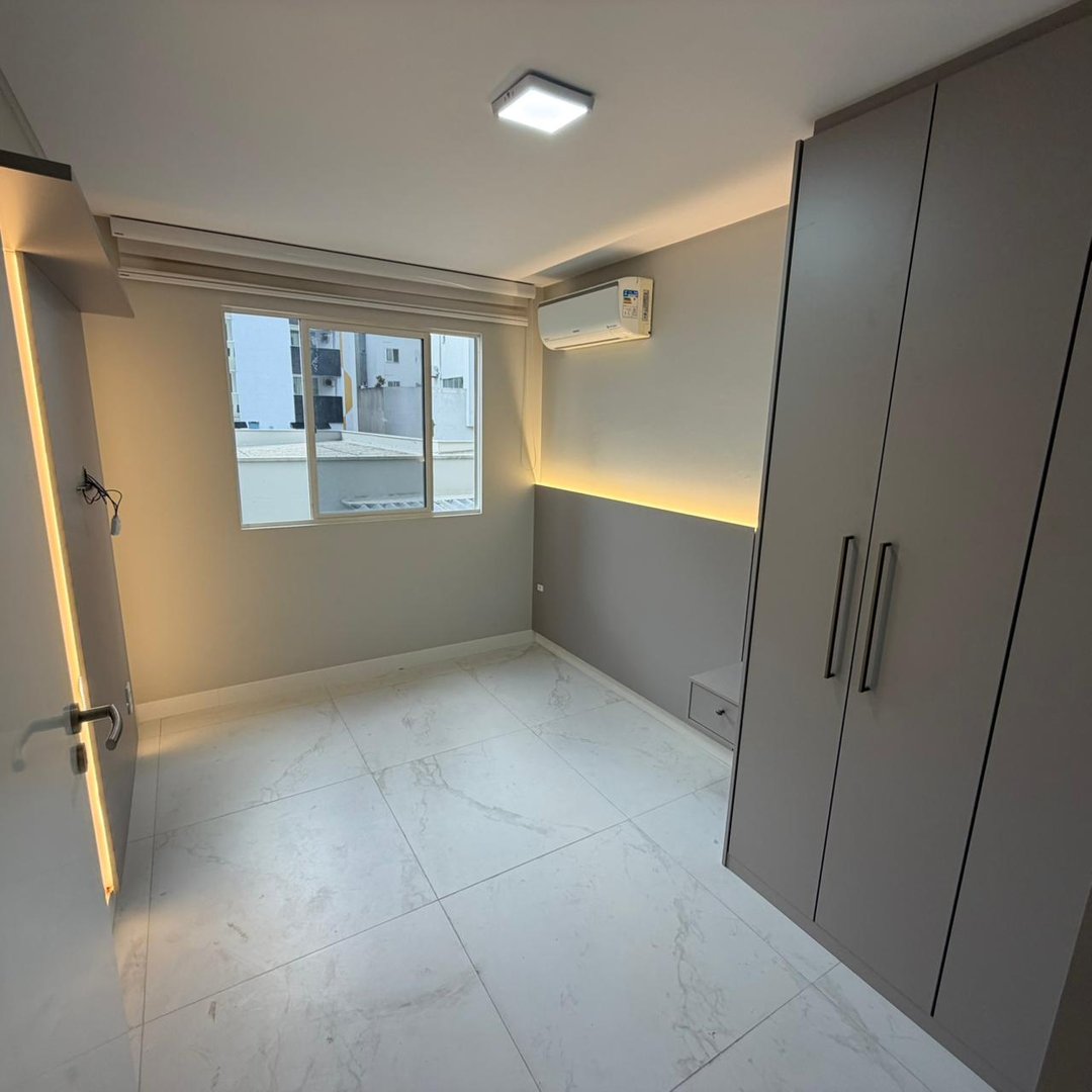 Apartamento no Edifício Ana Capri à venda no centro de Balneário Camboriú — foto 10