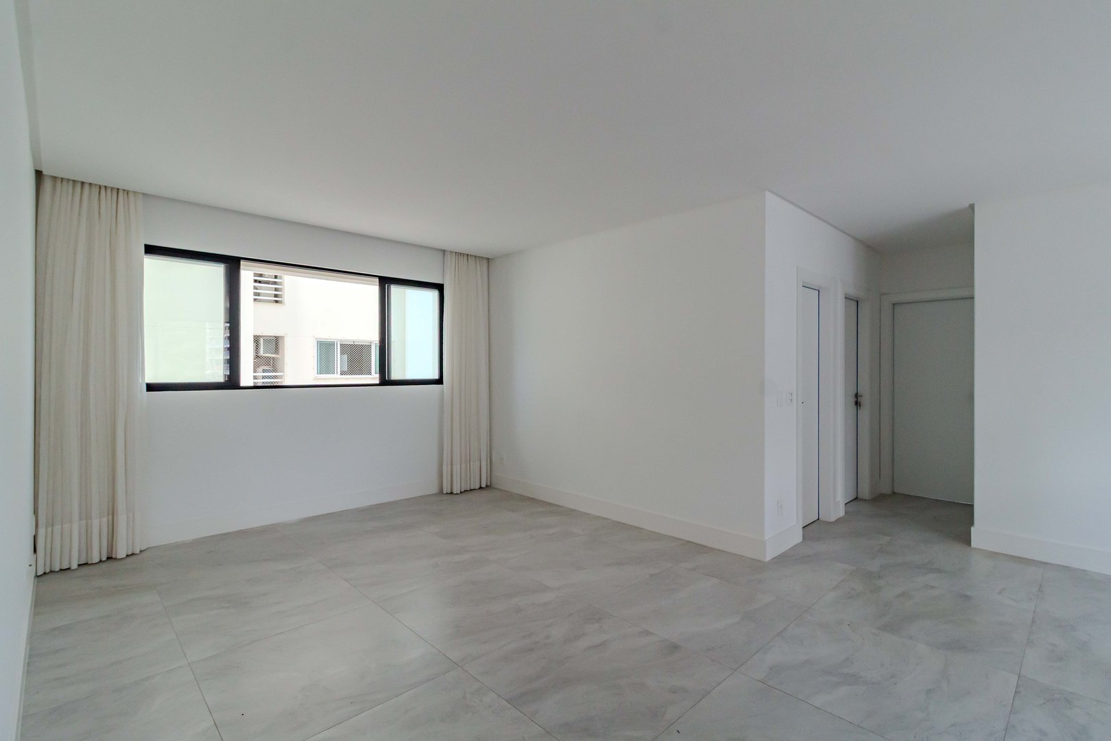 Apartamento no Edifício Vênus de Milo à venda em Pioneiros, Balneário Camboriú — foto 8