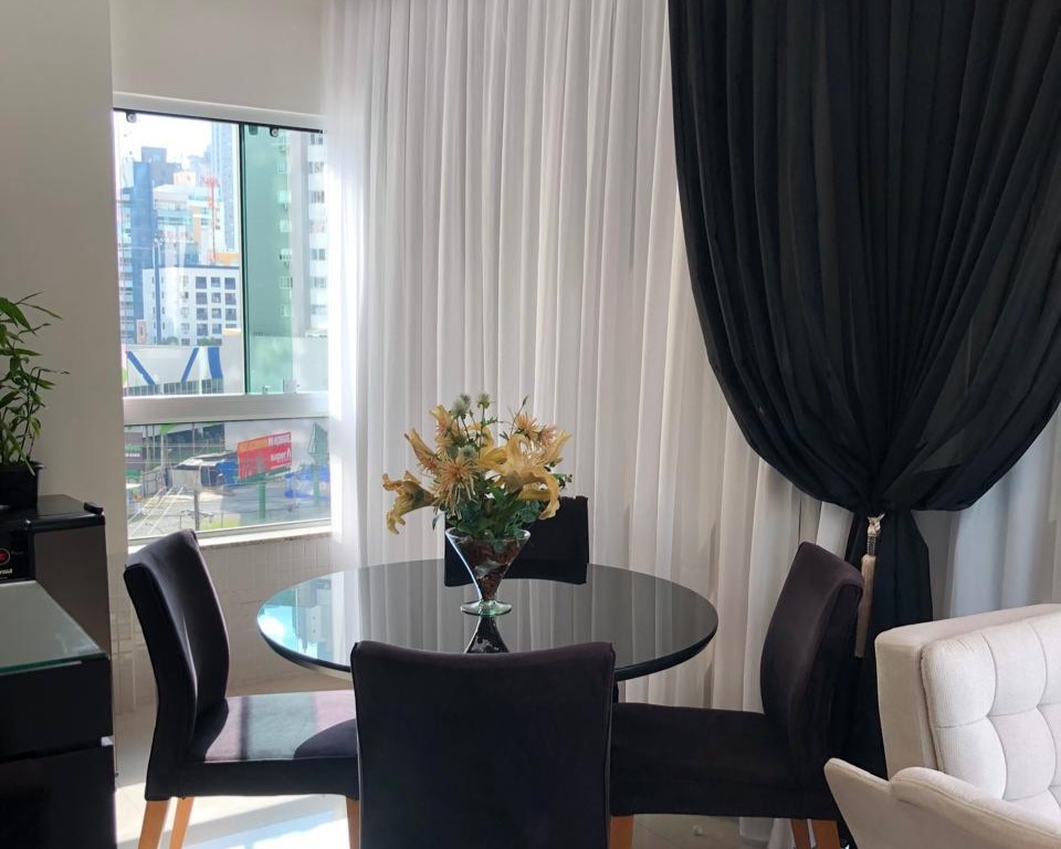 Apartamento Mobiliado no Edifício Esquina de Parma à venda no centro de Balneário Camboriú — foto 6
