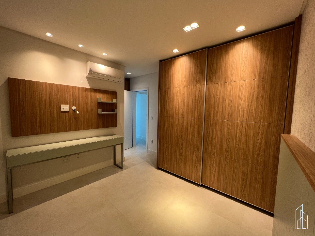 Apartamento no Edifício Camboas Residence à venda no centro de Balneário Camboriú — foto 13