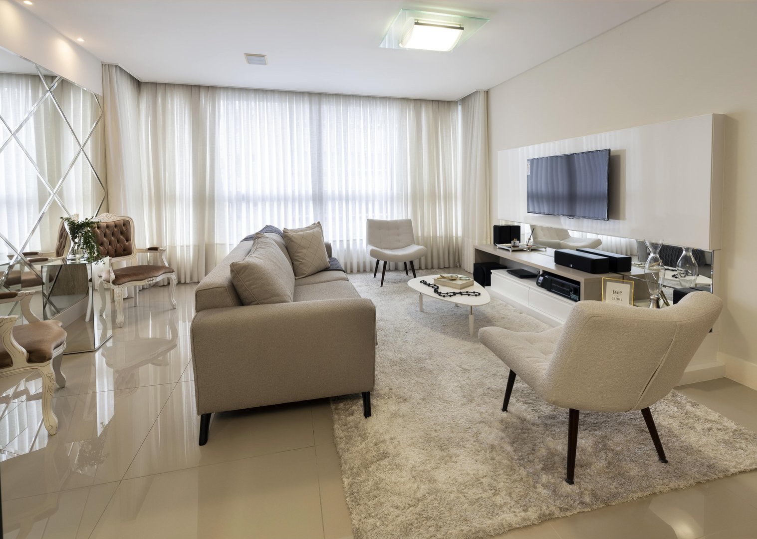 Apartamento no Edifício Sistina Tower Residence à venda no centro de Balneário Camboriú — foto 3