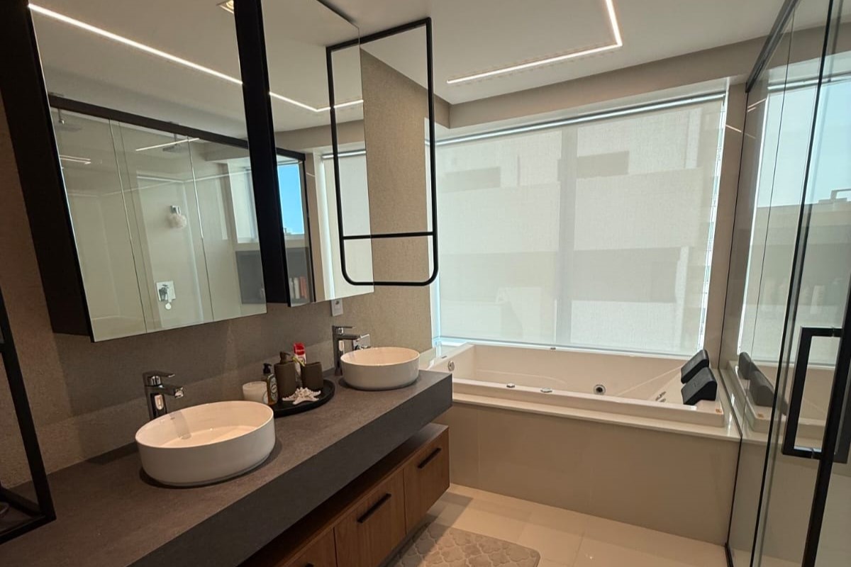Apartamento Frente Mar no Edifício One Tower à venda na Barra Sul em Balneário Camboriú — foto 14