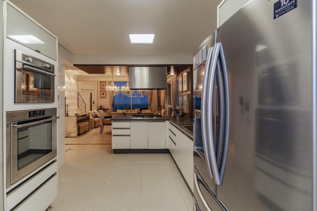 Apartamento no Edifício Renaissance à venda no centro de Balneário Camboriú — foto 12