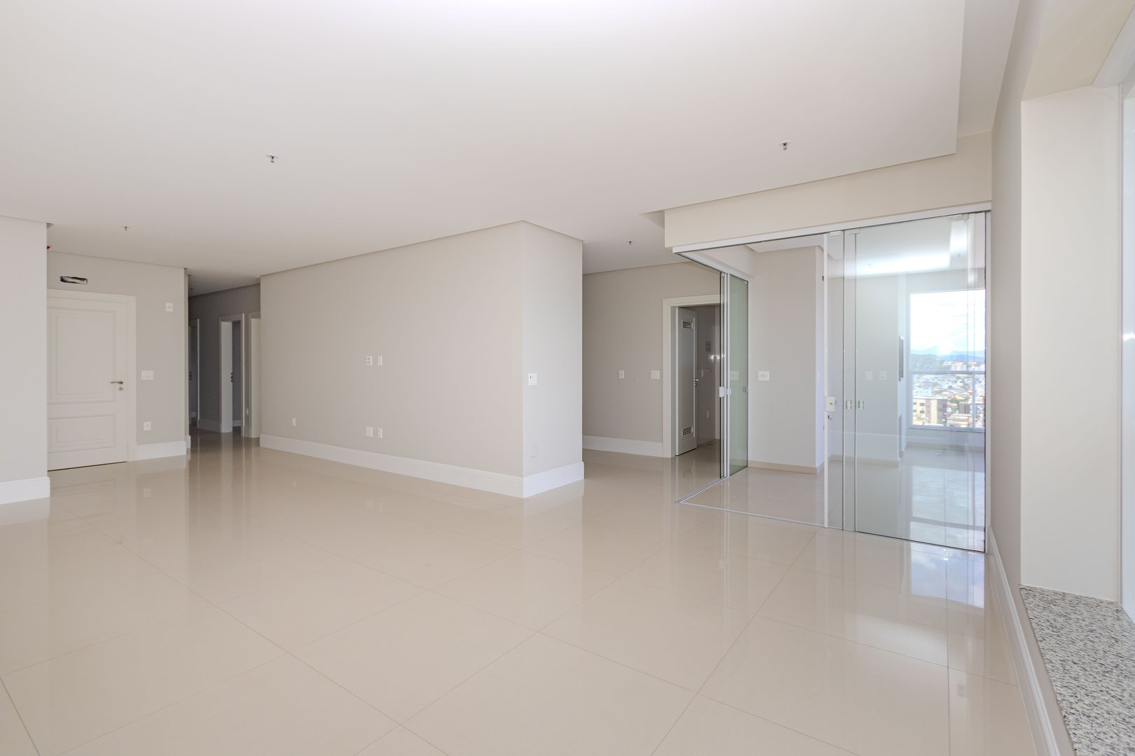 Apartamento Vista Mar no Edifício La Belle Tour Residence à venda no centro de Balneário Camboriú — foto 5