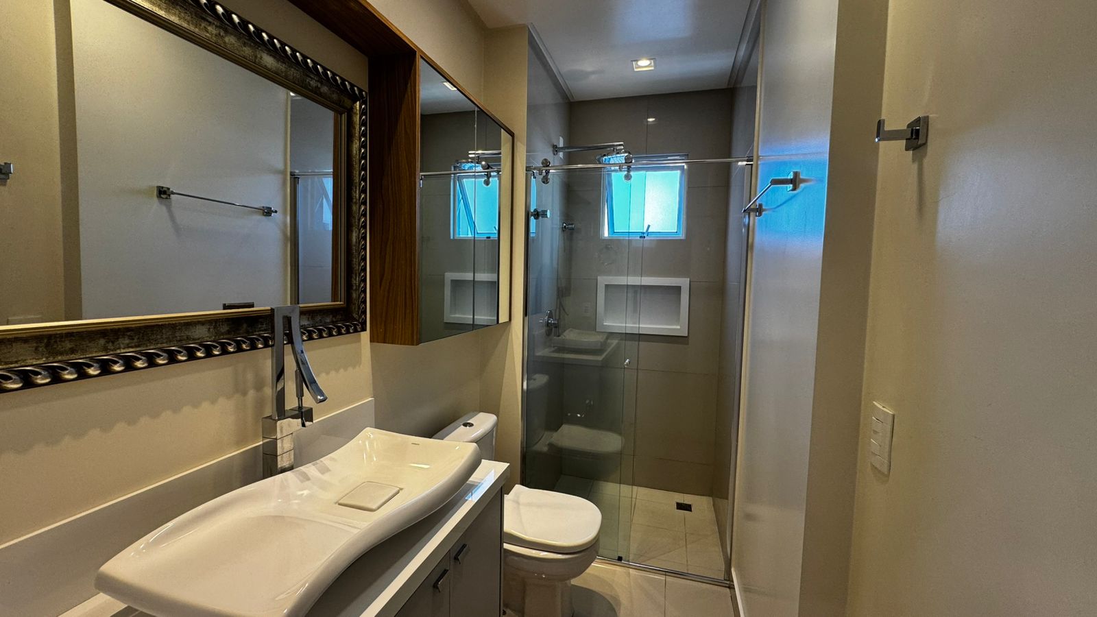 Apartamento no Edifício Império das Ondas à venda no Pioneiros, Balneário Camboriú — foto 7