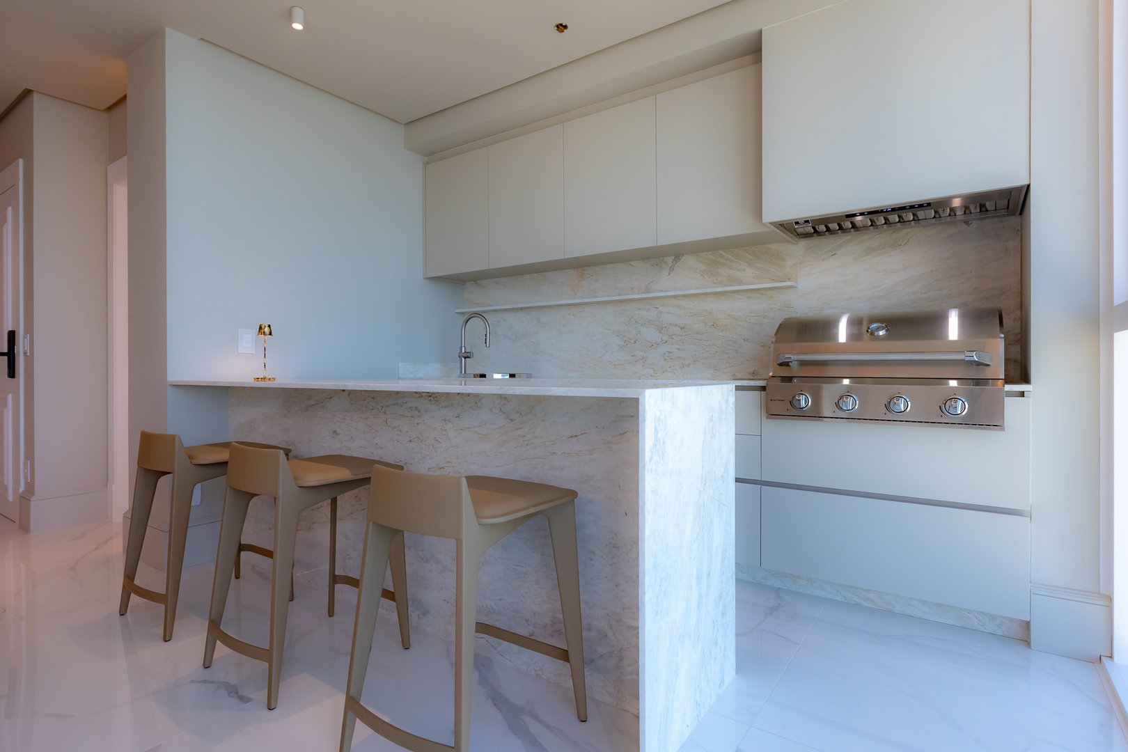 Apartamento Frente Mar no Edifício Boreal Tower à venda no centro de Balneário Camboriú — foto 6