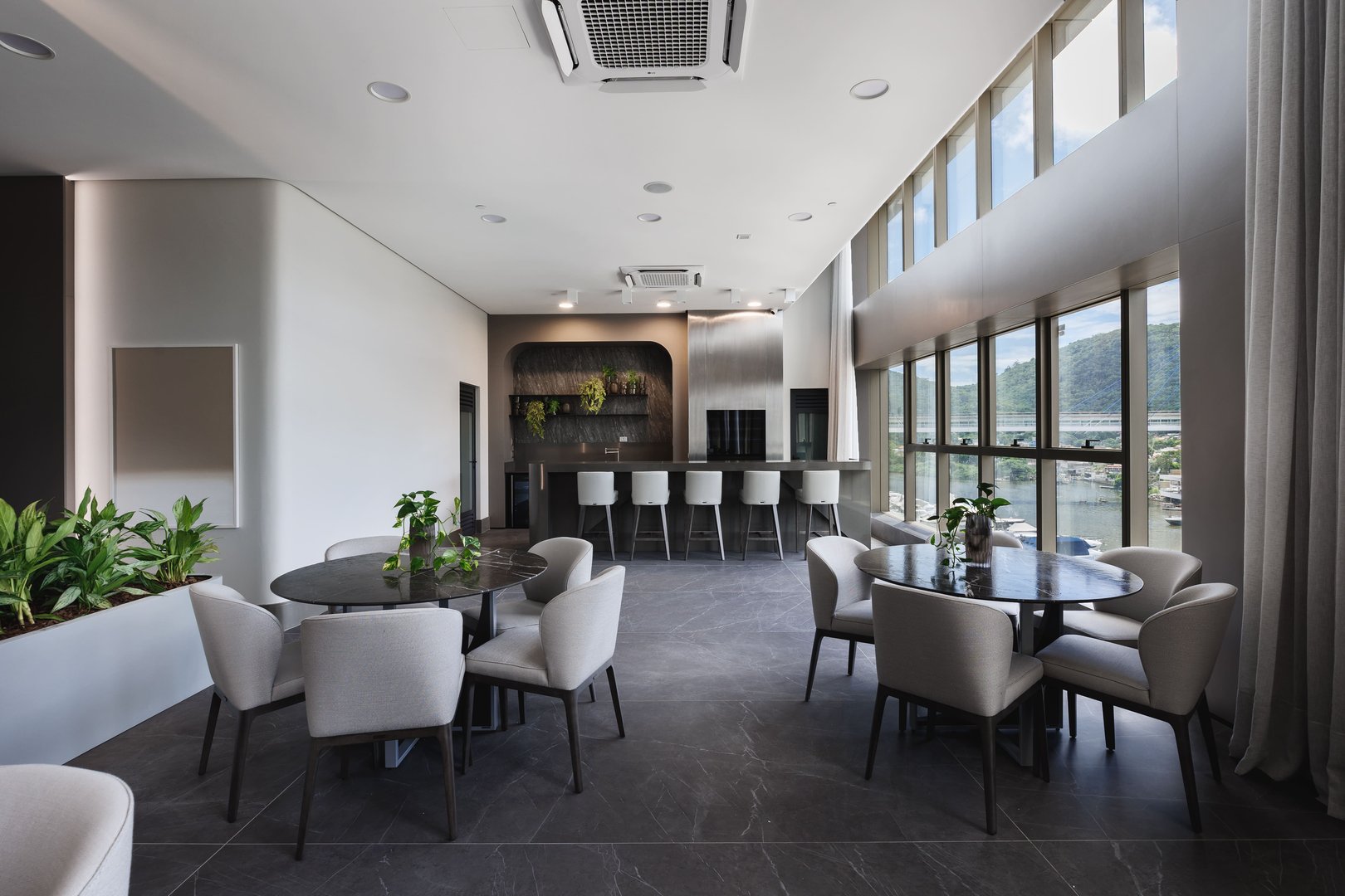 Apartamento Vista Mar no Edifício Yachthouse by Pininfarina à venda na Barra Sul de Balneário Camboriú — foto 22