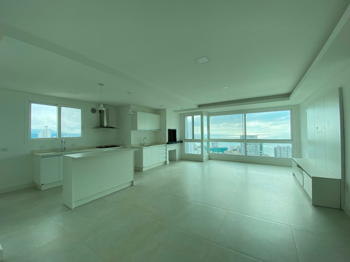 Apartamento Vista Mar no Edifício Camboas Residence à venda no centro de Balneário Camboriú — foto 4