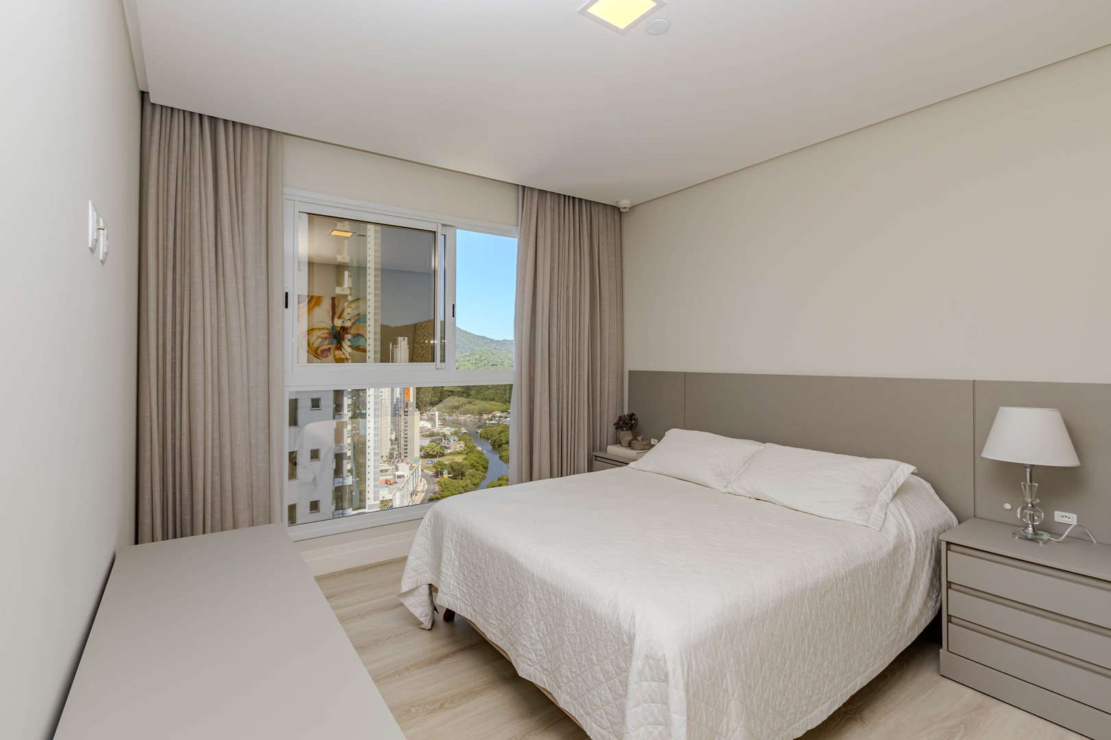 Apartamento Frente Mar no Edifício Epic Tower à venda na Barra Sul em Balneário Camboriú — foto 14