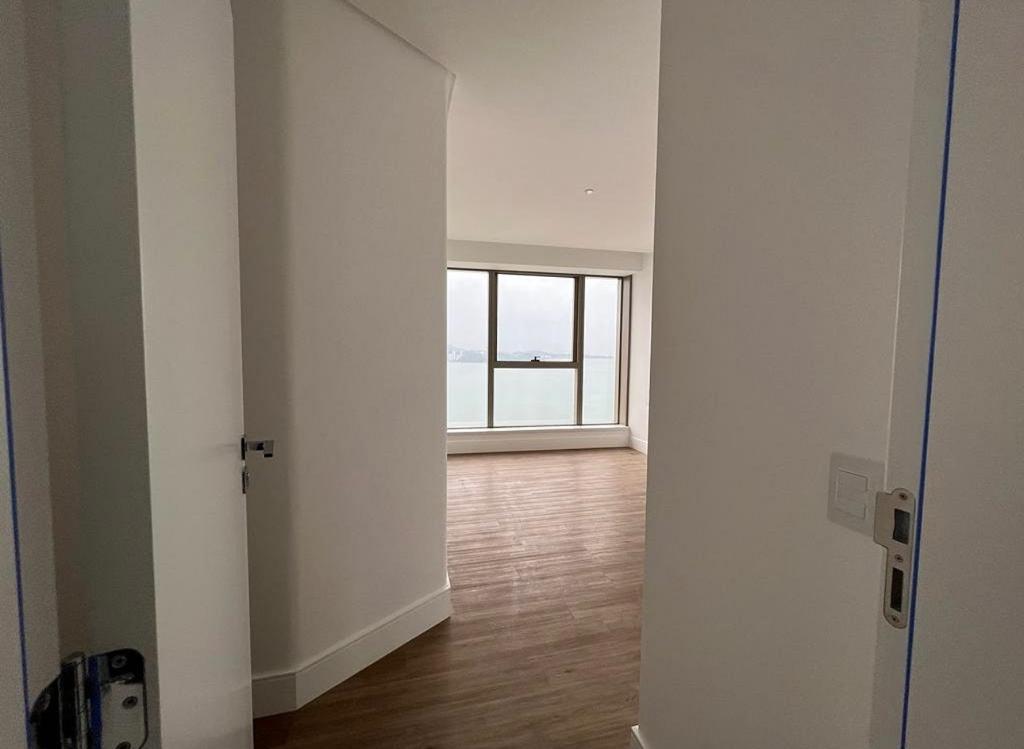 Apartamento Vista Mar no Edifício Yachthouse à venda em Barra Sul em Balneário Camboriú — foto 8