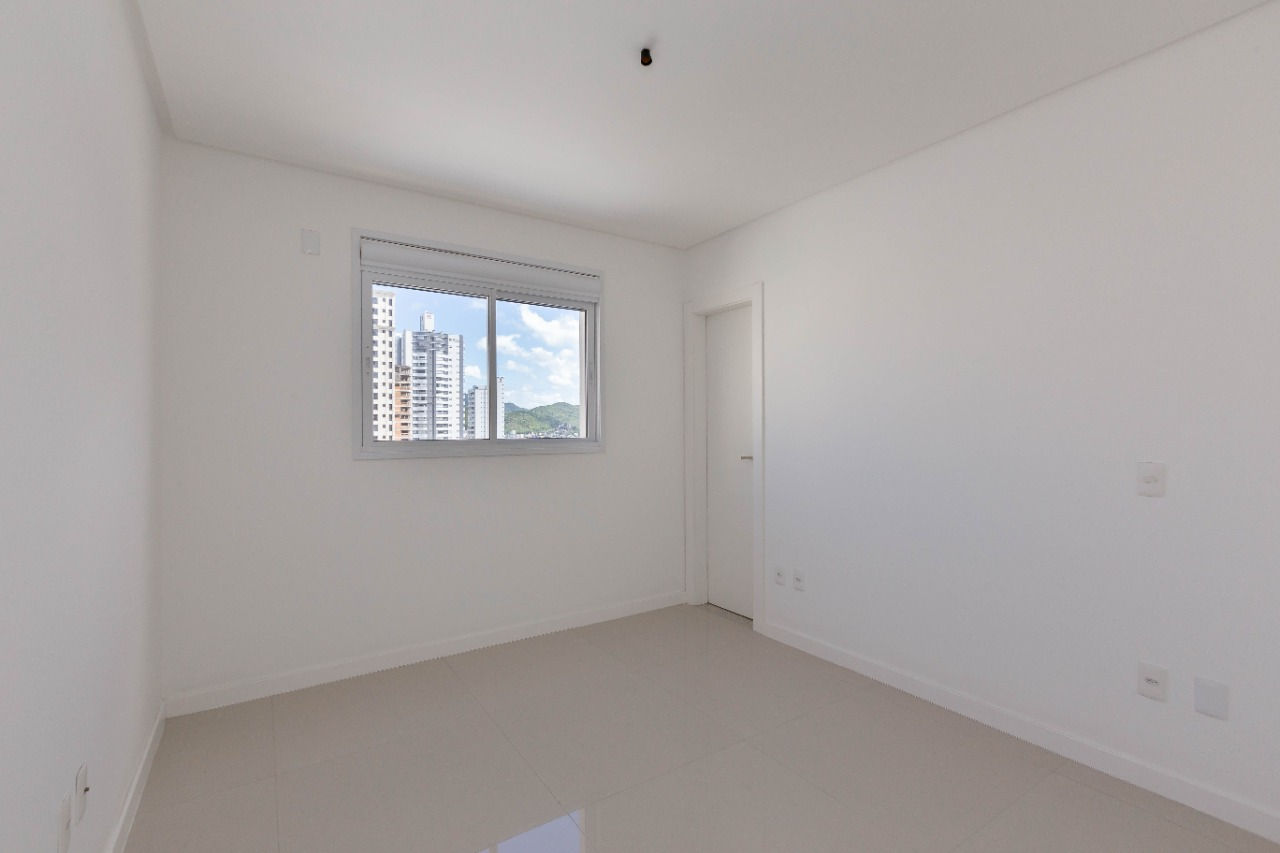 Apartamento no Edifício Villa Castelli à venda no Centro de Balneário Camboriú — foto 18