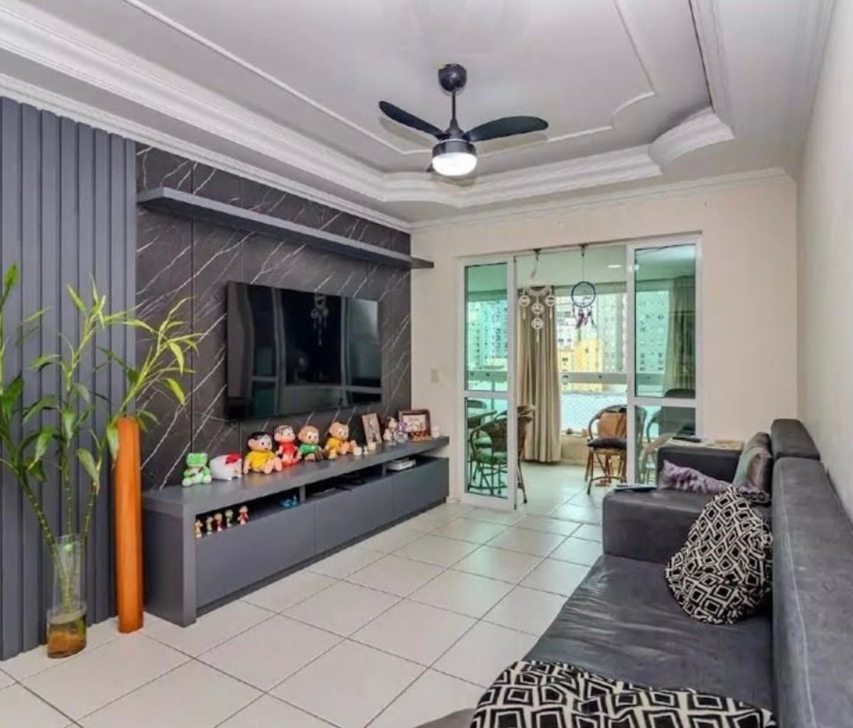 Apartamento no Edifício Waimea à venda no centro de Balneário Camboriú