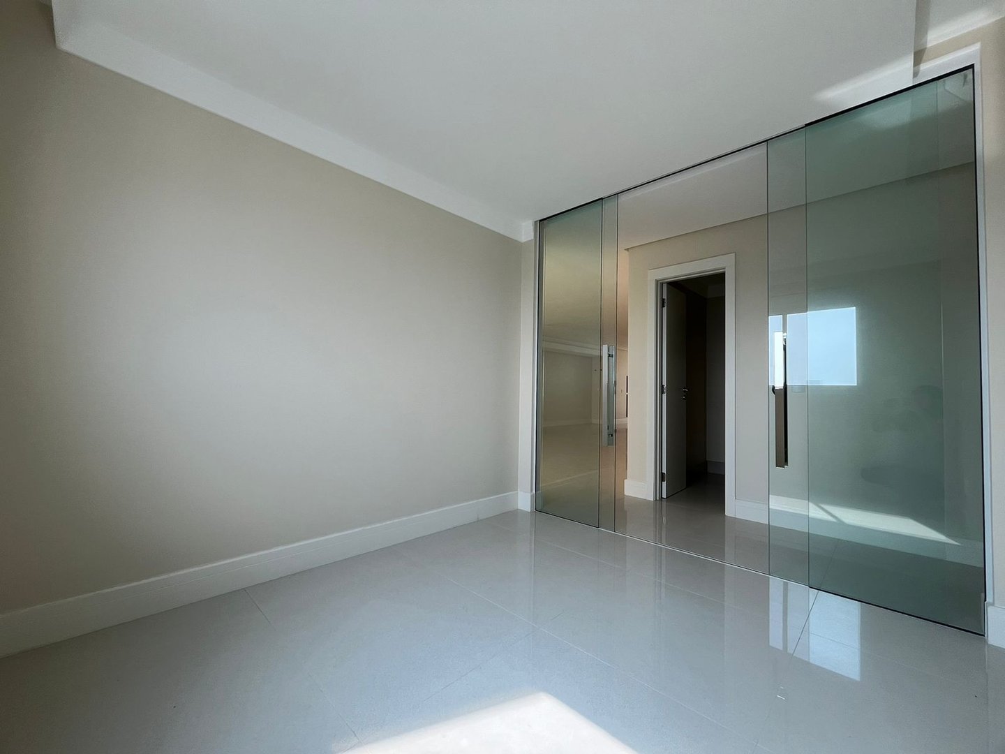 Apartamento no Edifício Alameda Jardins à venda no centro de Balneário Camboriú — foto 9