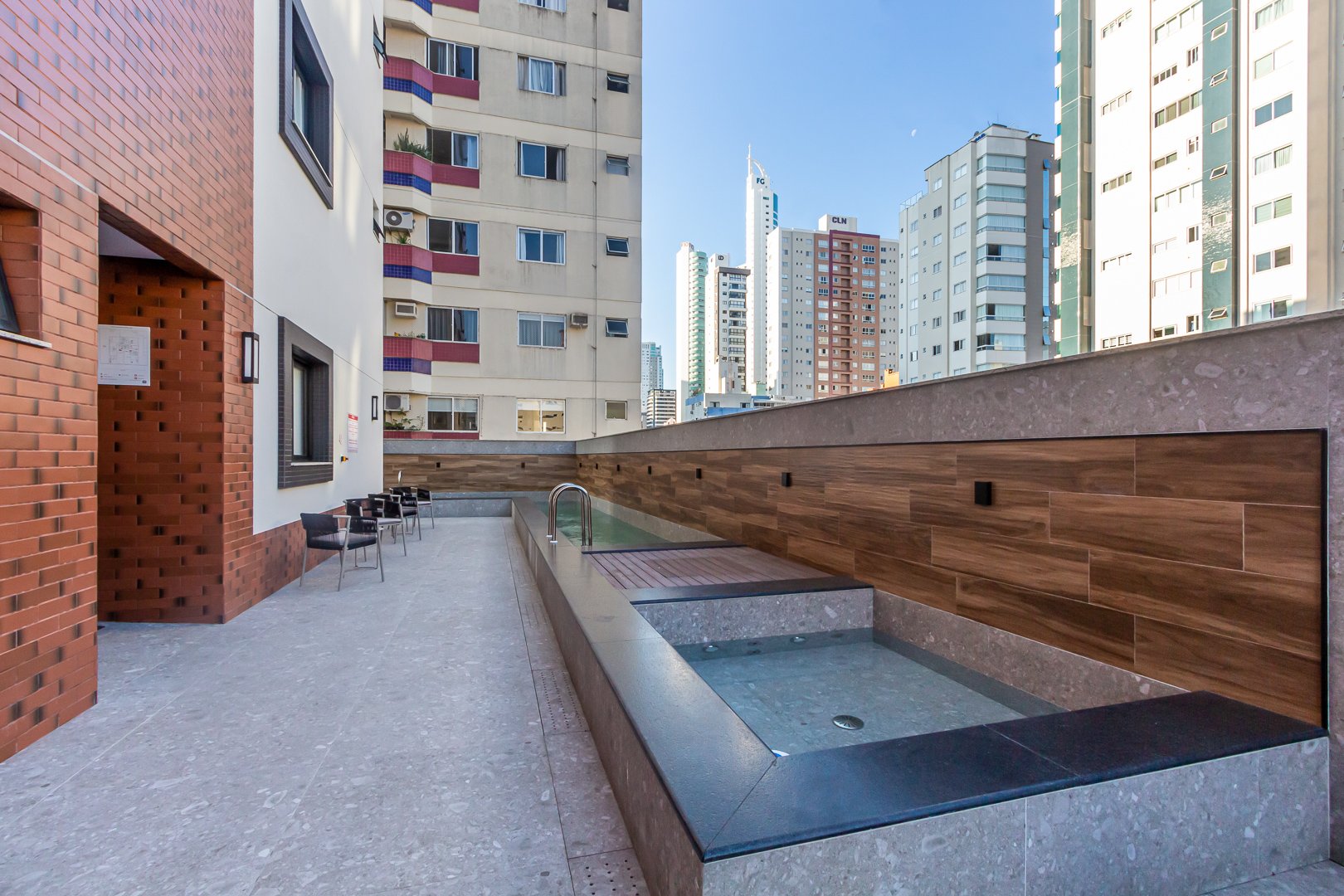 Apartamento no Edifício Kirra Residence à venda no centro de Balneário Camboriú — foto 22