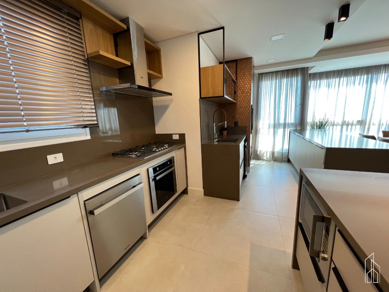 Apartamento no Edifício Camboas Residence à venda no centro de Balneário Camboriú — foto 6