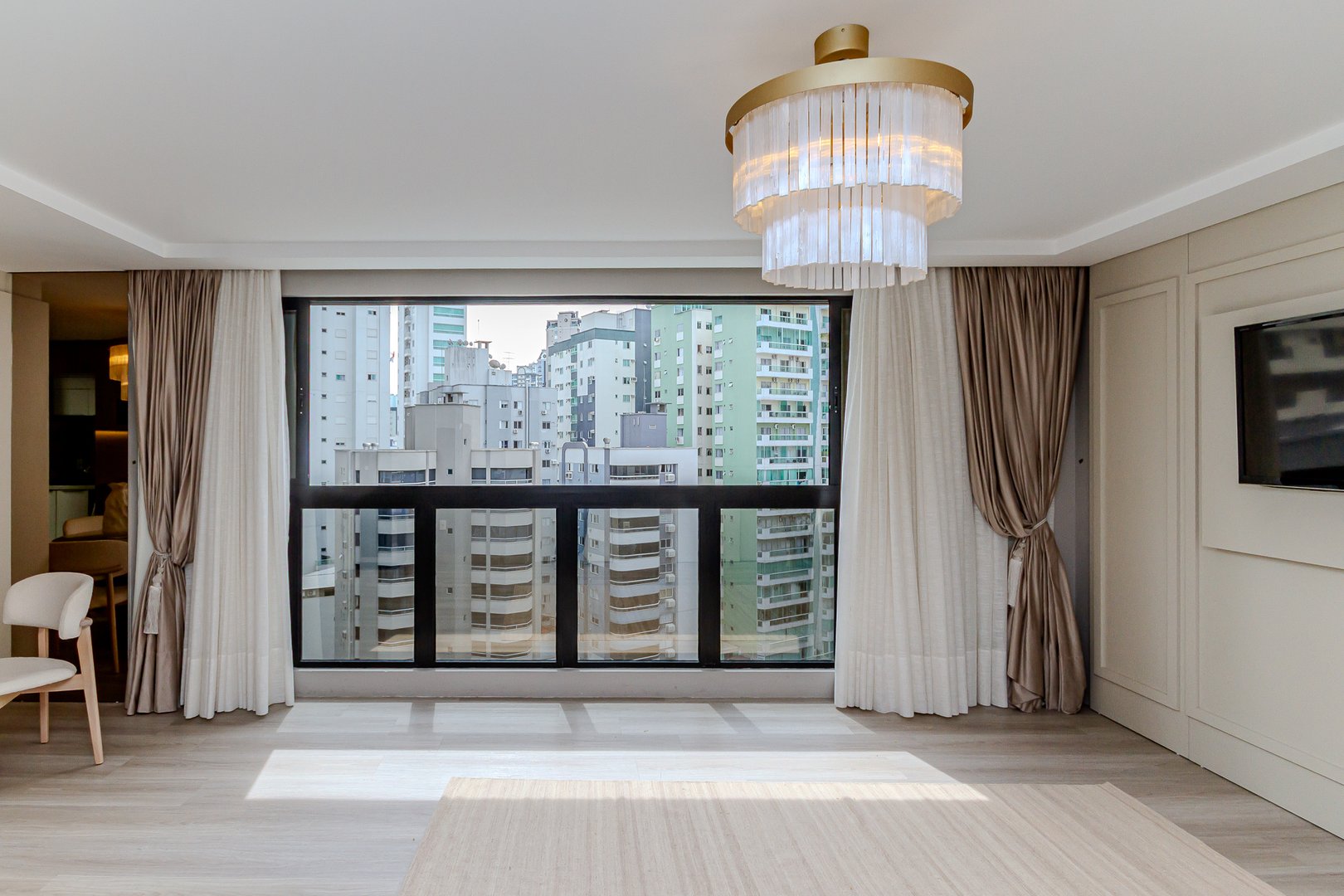 Apartamento Quadra Mar no Edifício Sauer Residence à venda em Barra Sul em Balneário Camboriú — foto 3