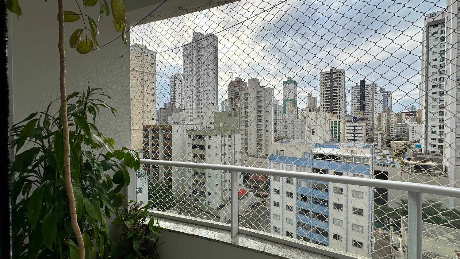 Apartamento na Edifício Farol Ilha da Paz à venda no centro de Balneário Camboriú — foto 19