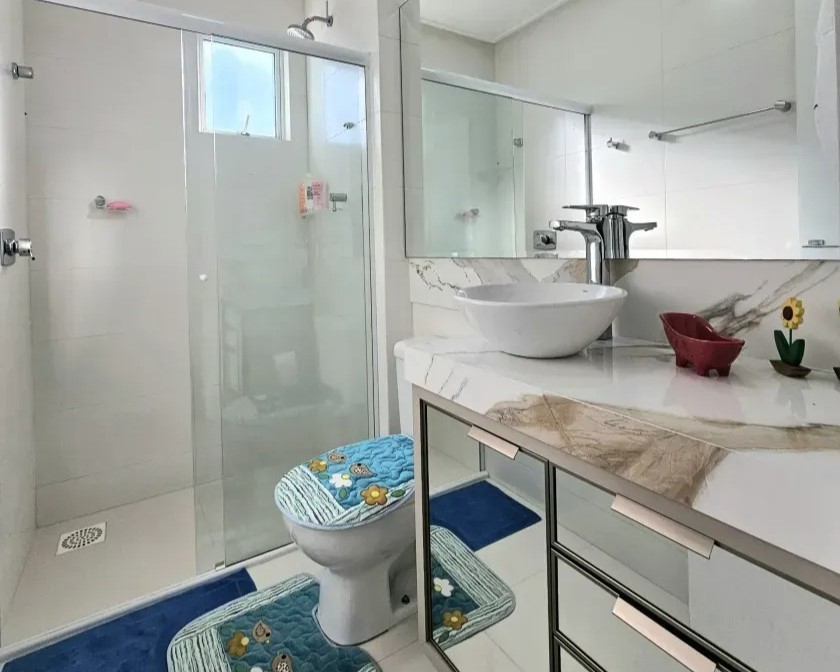 Apartamento Frente Mar no Edifício Saveiro à venda no centro de Balneário Camboriú — foto 16