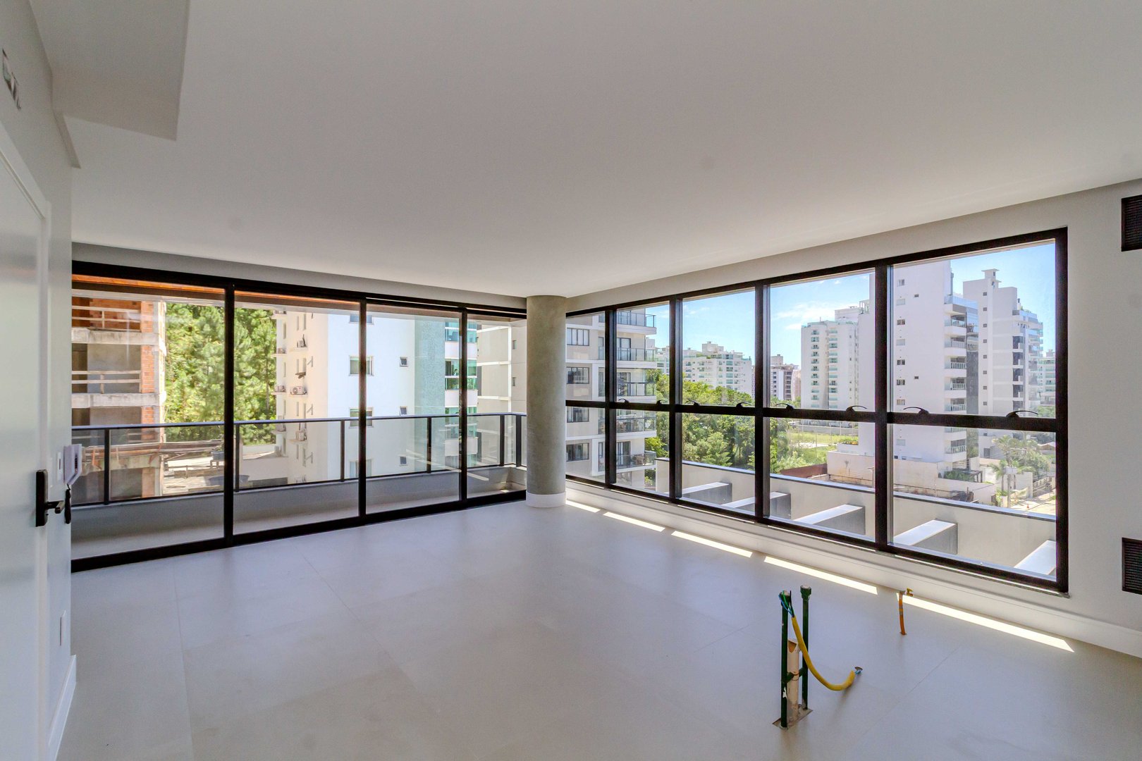 Apartamento no Edifício Dusseldorf à venda na Praia Brava — foto 15