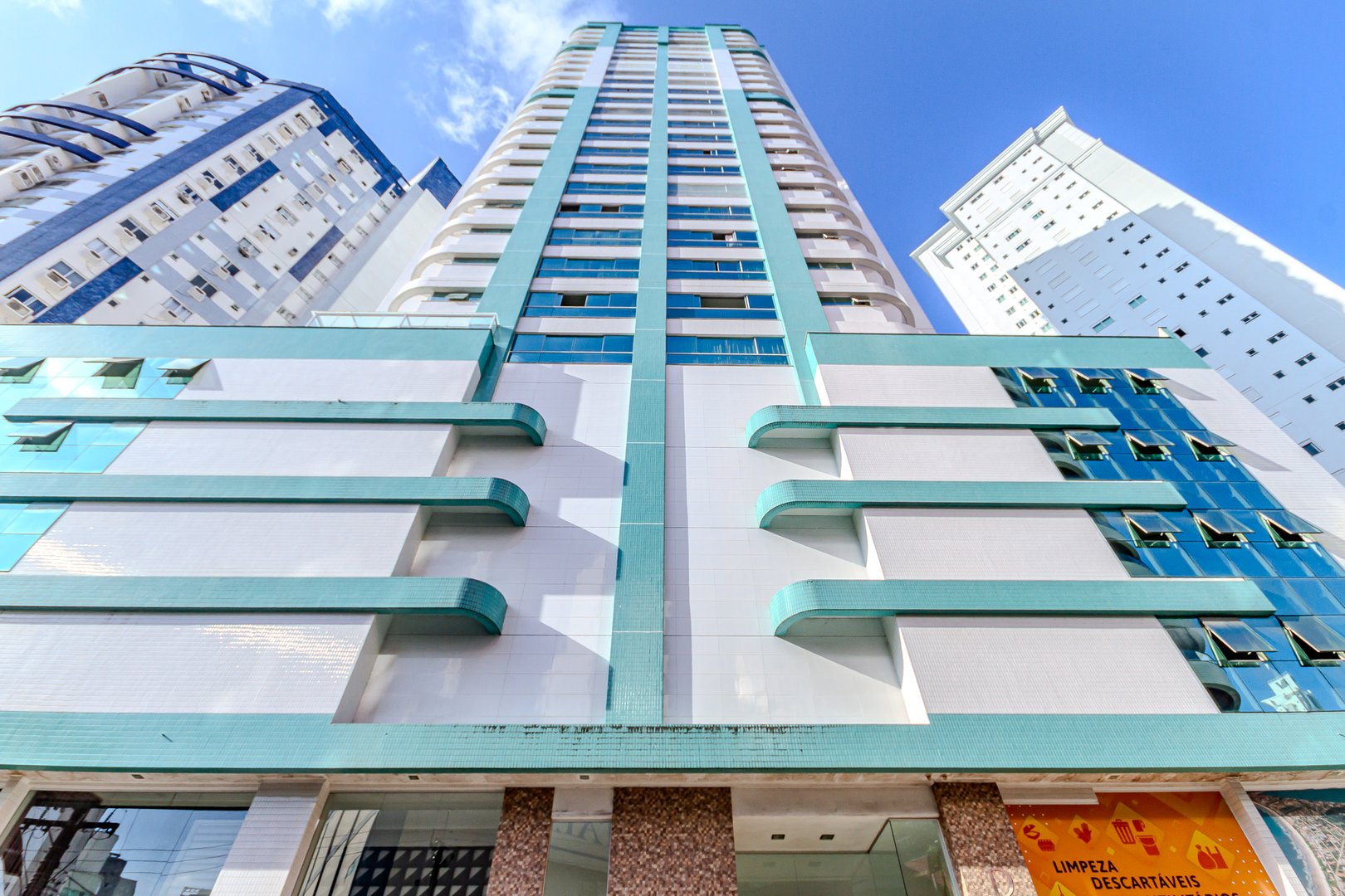 Apartamento no Edifício De La Torre à venda no centro de Balneário Camboriú — foto 32