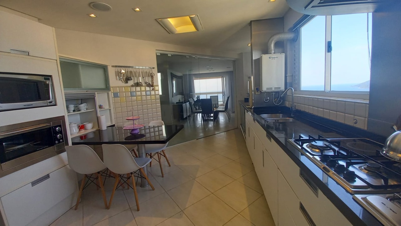 Apartamento Frente Mar no Edifício Marquês de Olinda à venda em Balneário Camboriú — foto 7