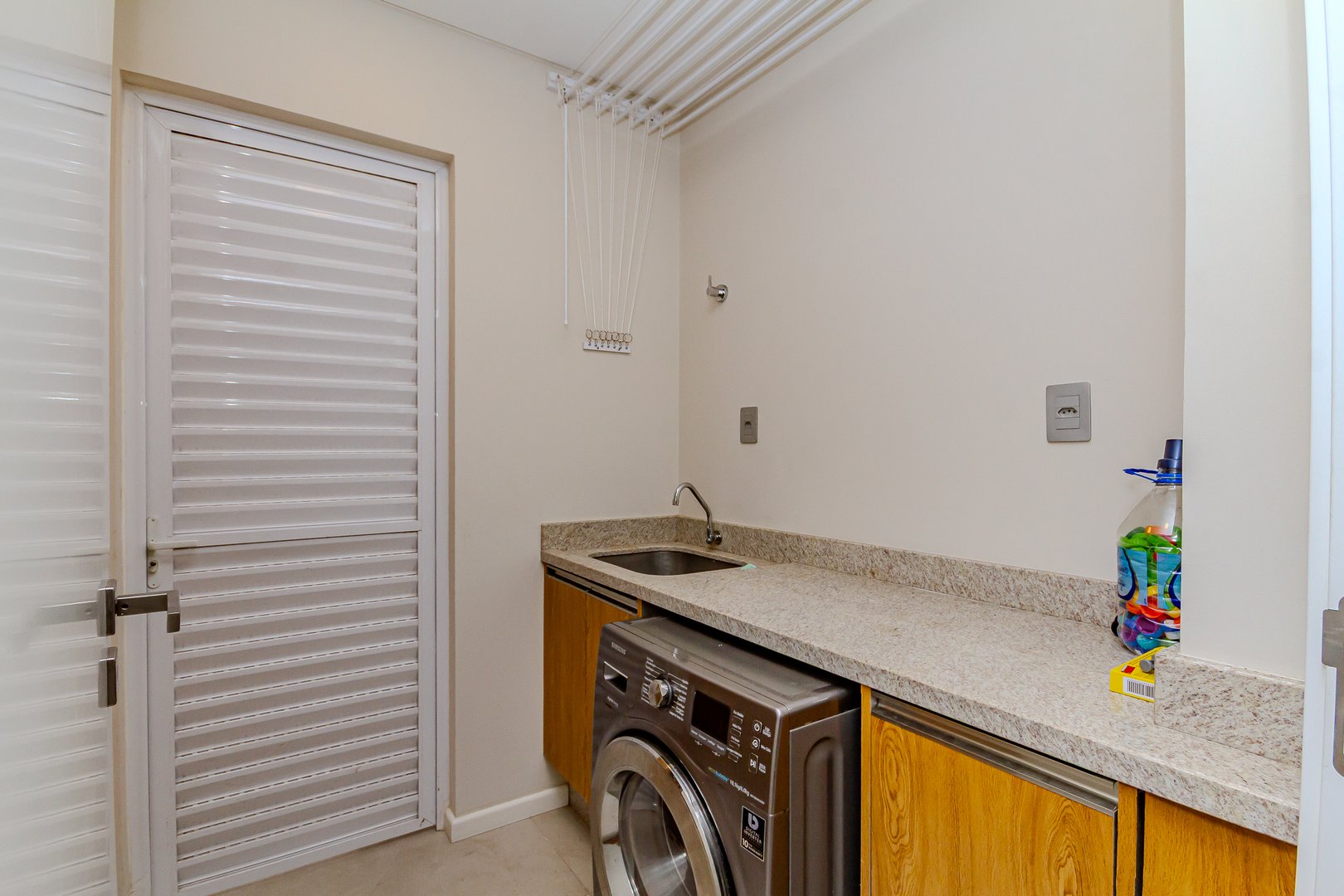 Apartamento no Edifício De La Torre à venda no centro de Balneário Camboriú — foto 9