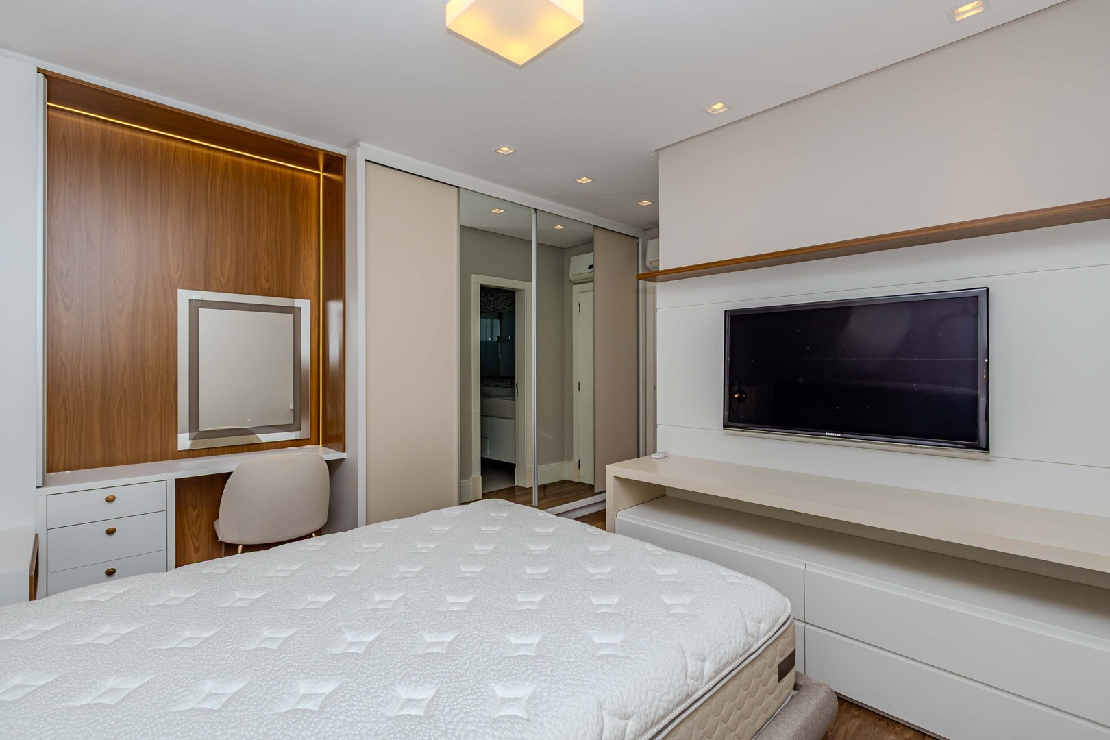 Apartamento Vista Mar no Edifício Villa Di Mare à venda no centro de Balneário Camboriú — foto 23