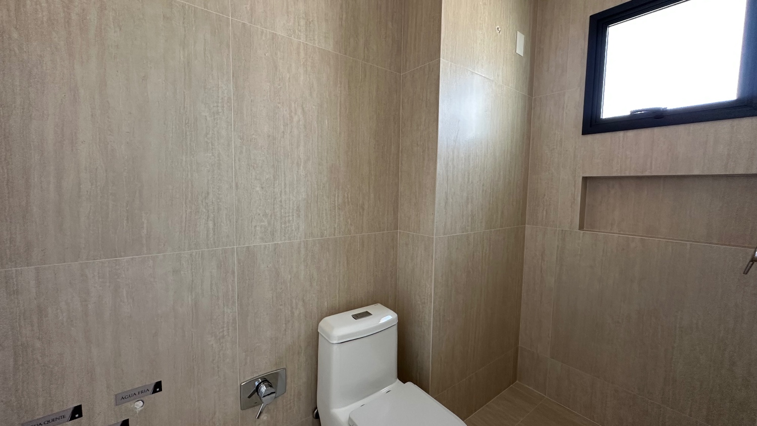 Apartamento no Edifício Hannover Residence à venda na Barra Sul em Balneário Camboriú — foto 10