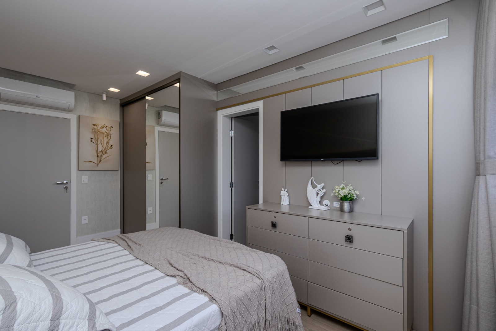 Apartamento Mobiliado no Edifício Mueller Ocean Club à venda no centro de Balneário Camboriú — foto 22