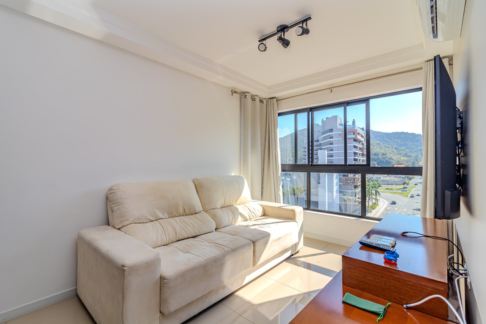 Apartamento Mobiliado no Edifício Icon Residence à venda no Centro de Balneário Camboriú — foto 3