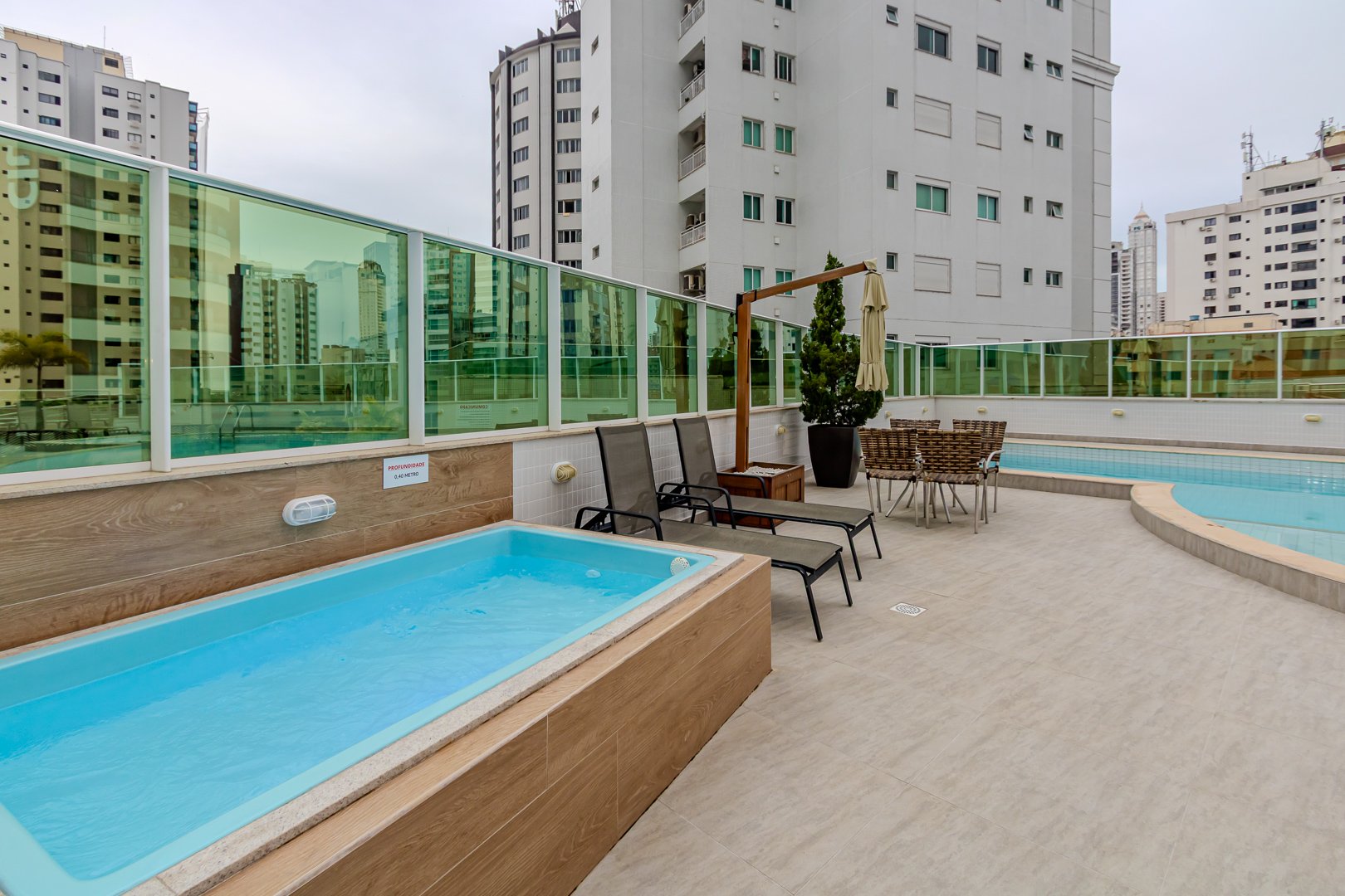 Apartamento no Edifício De La Torre à venda no centro de Balneário Camboriú — foto 24
