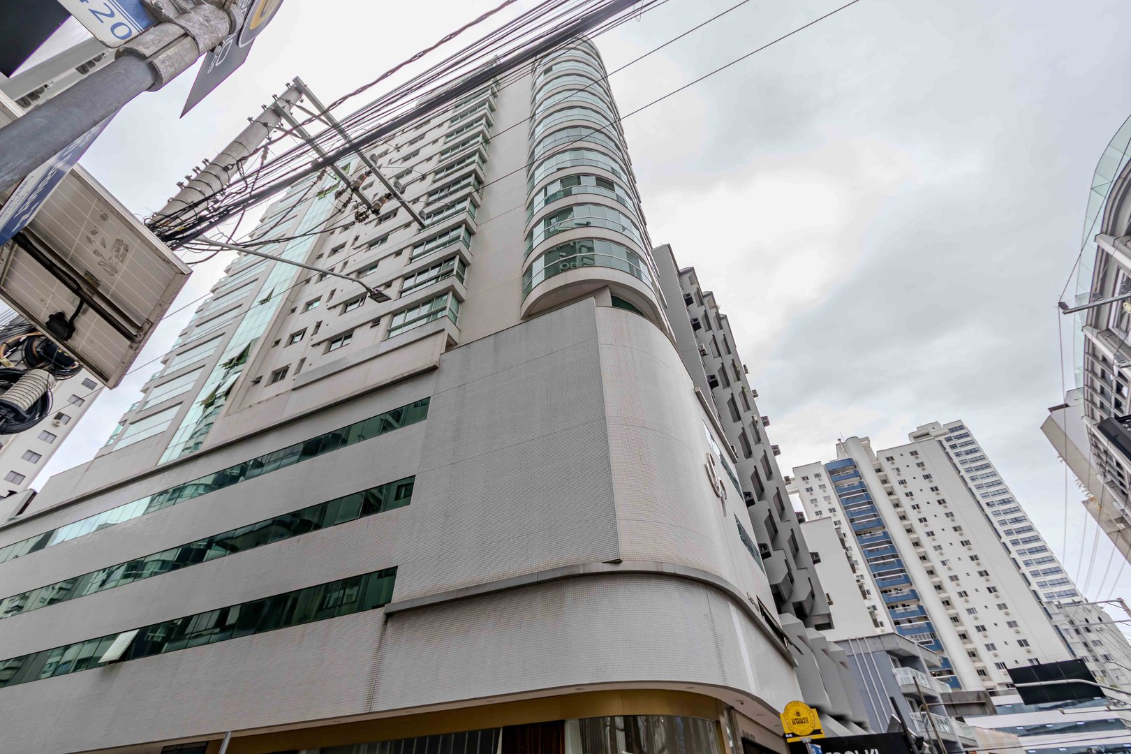Apartamento Mobiliado no Edifício San Pietro Residence à venda no centro de Balneário Camboriú — foto 38